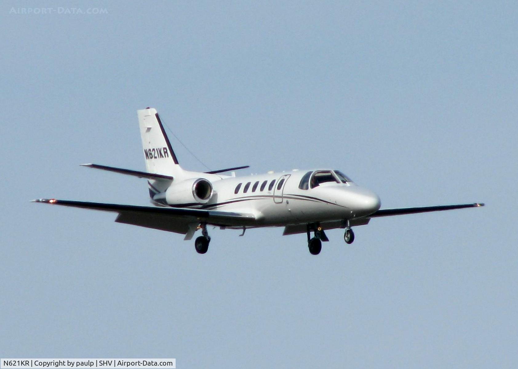 N621KR, 1998 Cessna 550 C/N 550-0842, Landing on 14 at Shreveport Regional.
