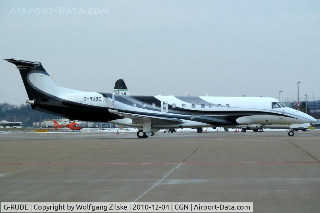 G-RUBE, 2009 Embraer EMB-135BJ Legacy C/N 14501100, visitor