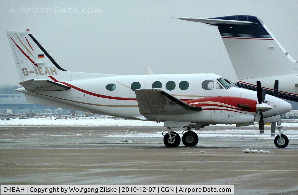 D-IEAH, 1989 Beech C90A King Air C/N LJ-1216, visitor