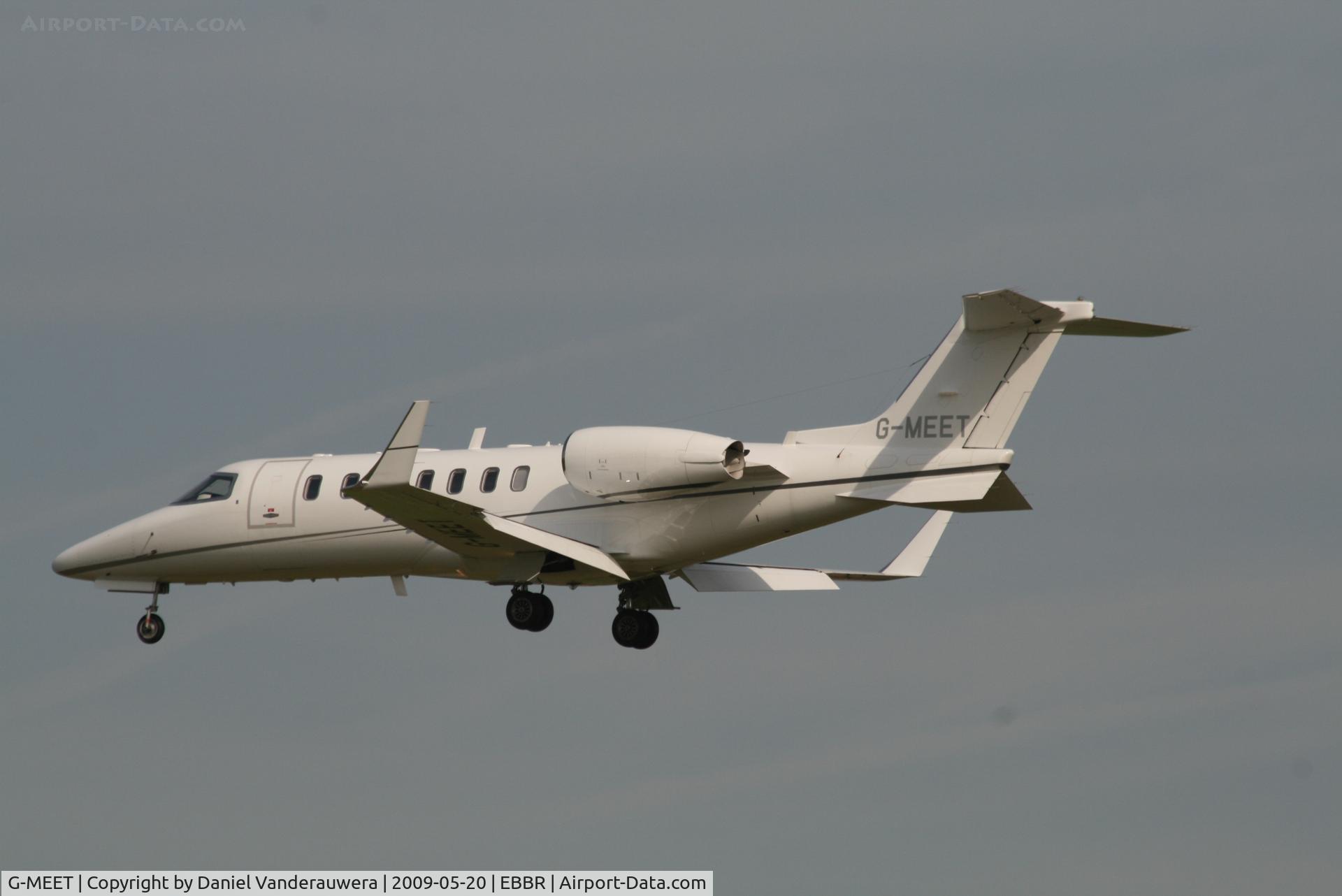 G-MEET, 2006 Learjet 45 C/N 45-2054, Descending to RWY 25L