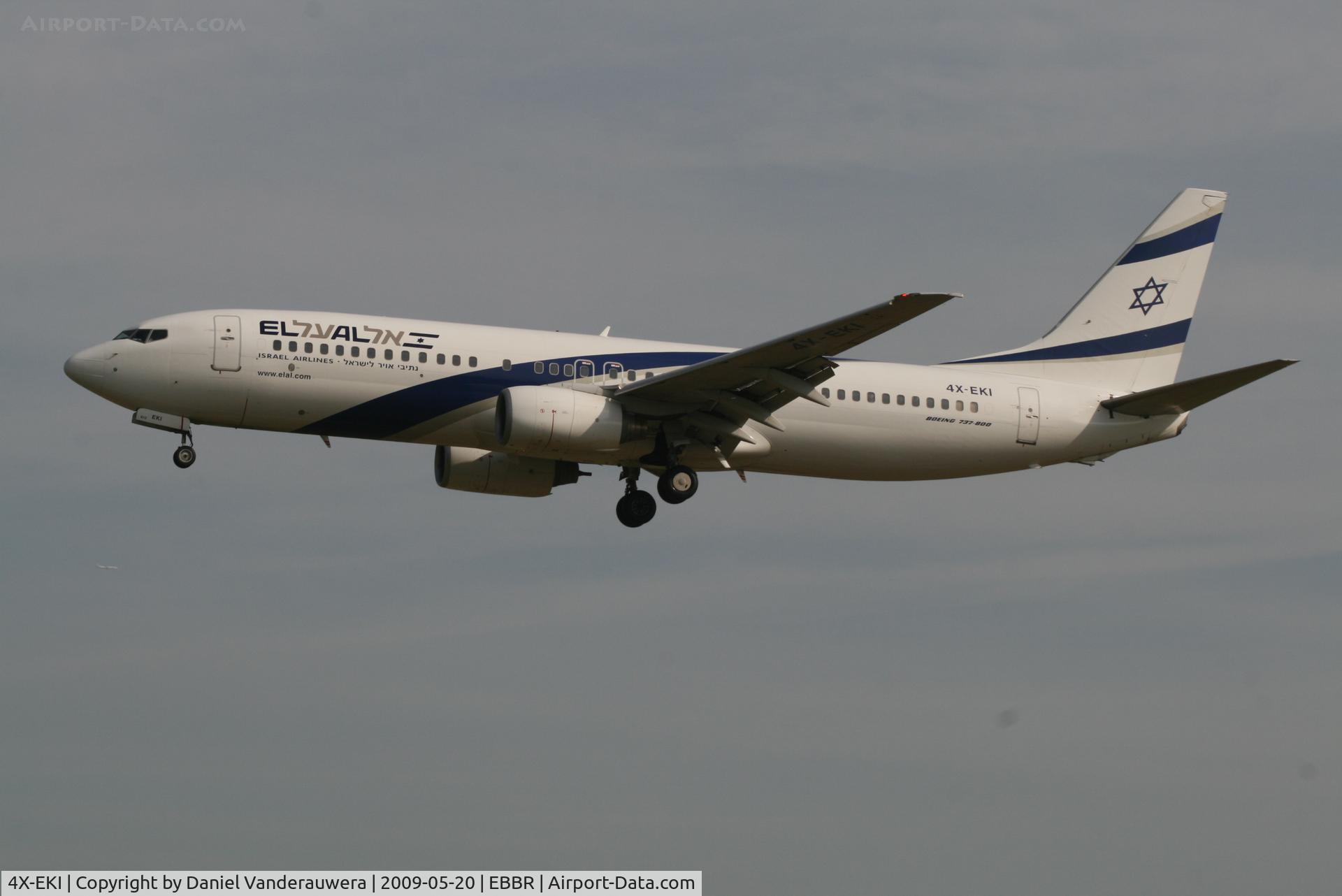 4X-EKI, 1999 Boeing 737-86N C/N 28587, Arrival of flight LY331 to RWY 25L