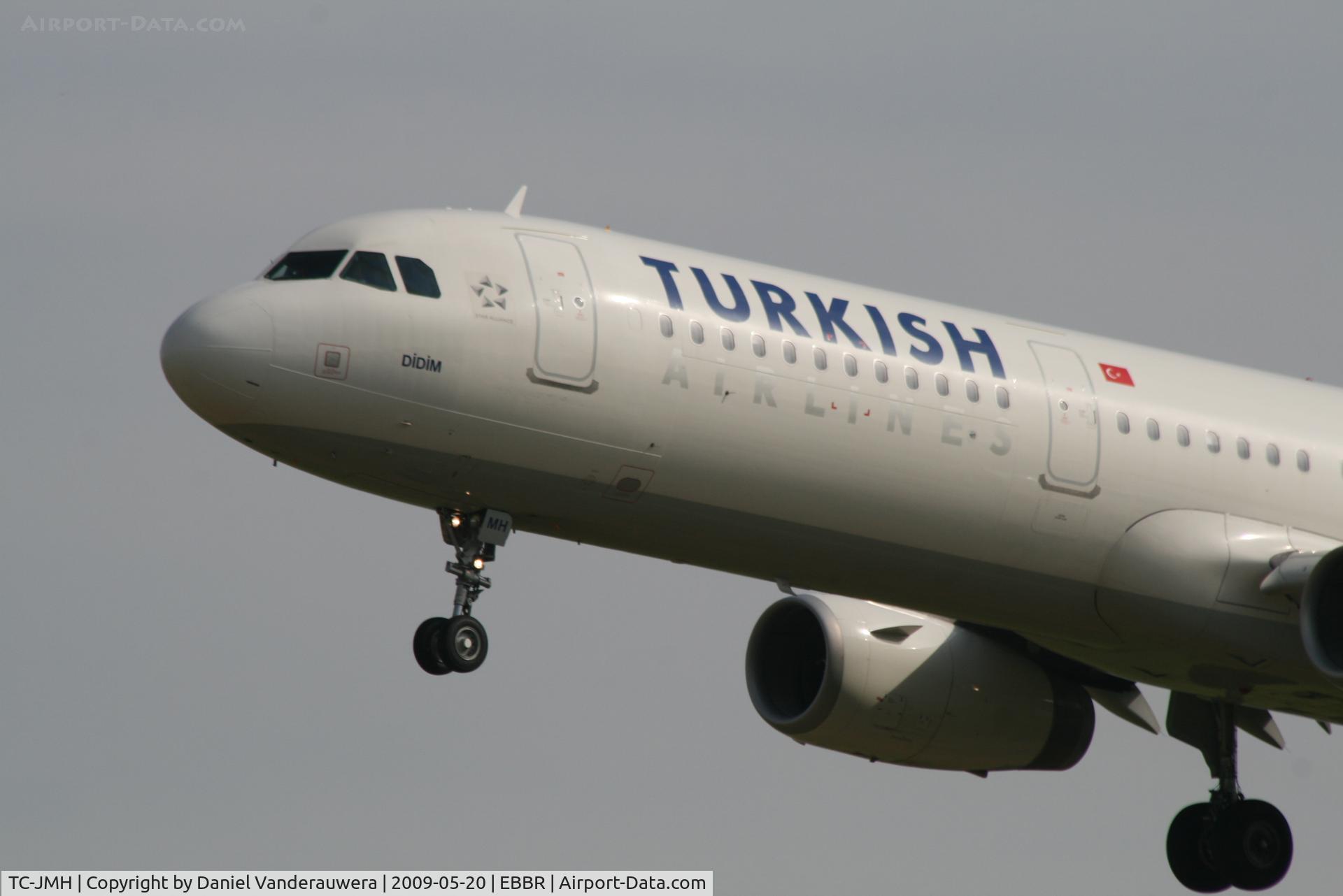 TC-JMH, 2008 Airbus A321-232 C/N 3637, Arrival of flight TK1937 to RWY 25L