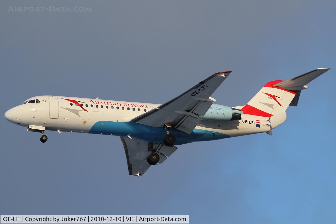 OE-LFI, 1995 Fokker 70 (F-28-0070) C/N 11529, Austrian arrows