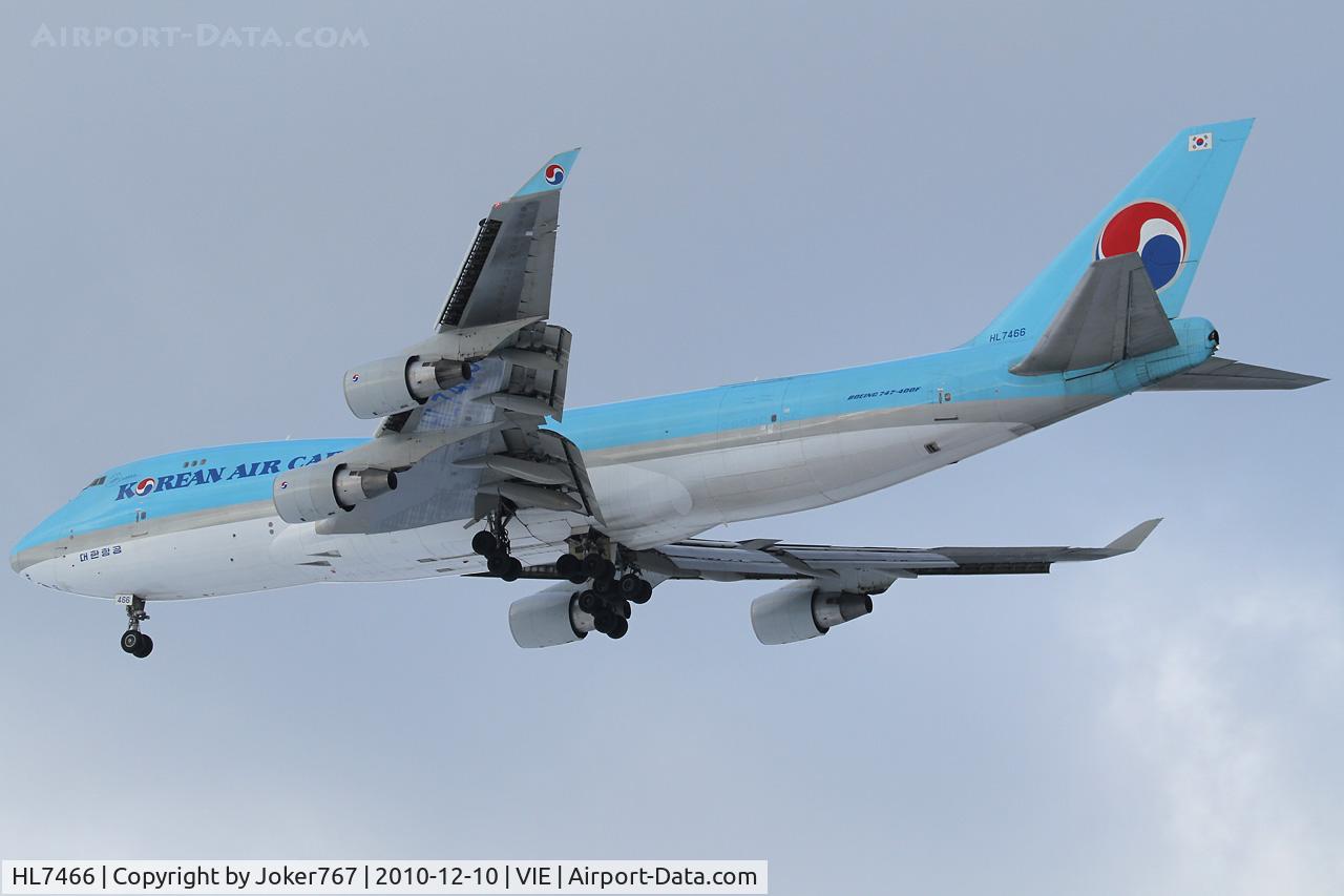HL7466, 2001 Boeing 747-4B5F/SCD C/N 26413, Korean Air Cargo
