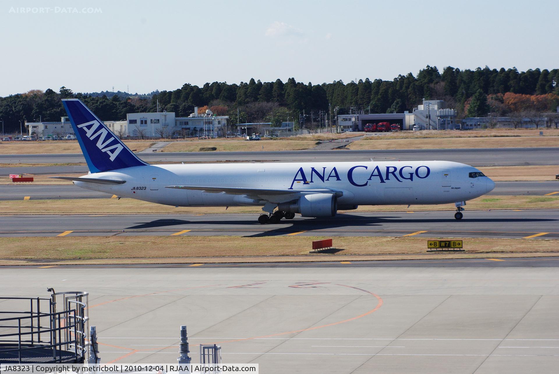 JA8323, 1992 Boeing 767-381/ER C/N 25654, At Narita
