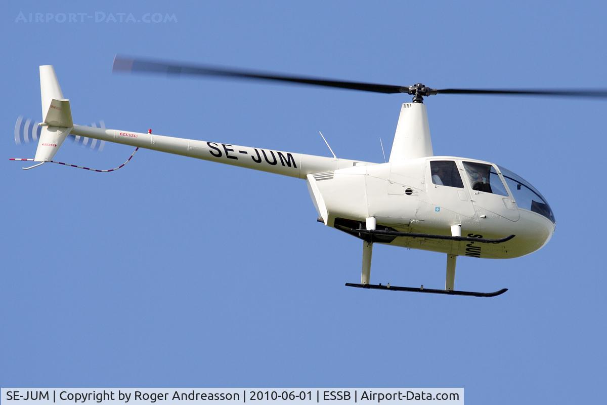 SE-JUM, 2004 Robinson R44 C/N 1417, East Air
