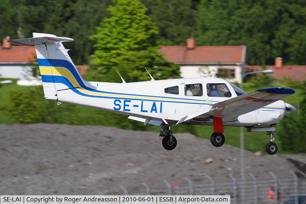 SE-LAI, 1979 Piper PA-28RT-201 Arrow IV C/N 28R-7918021, Stockholms Flygklubb