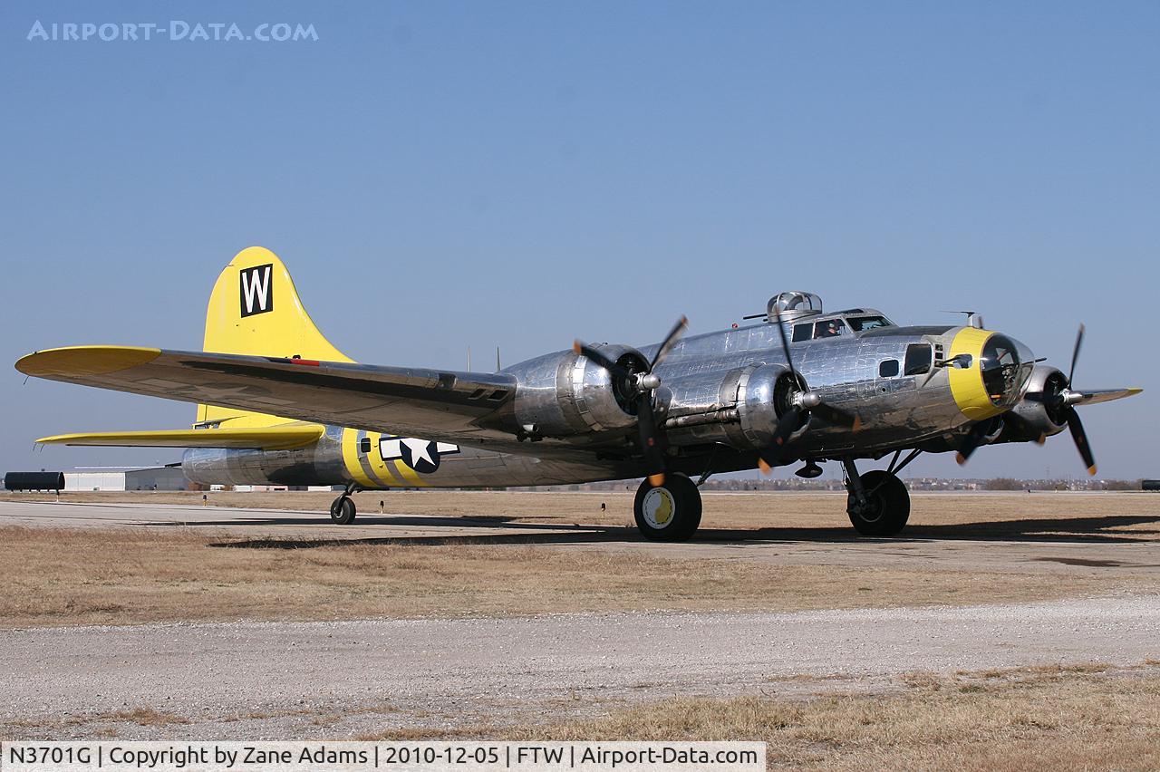 N3701G, 1944 Boeing B-17G Flying Fortress C/N 44-8543A, At Meacham Field - Fort Worth, TX 
the B-17G 