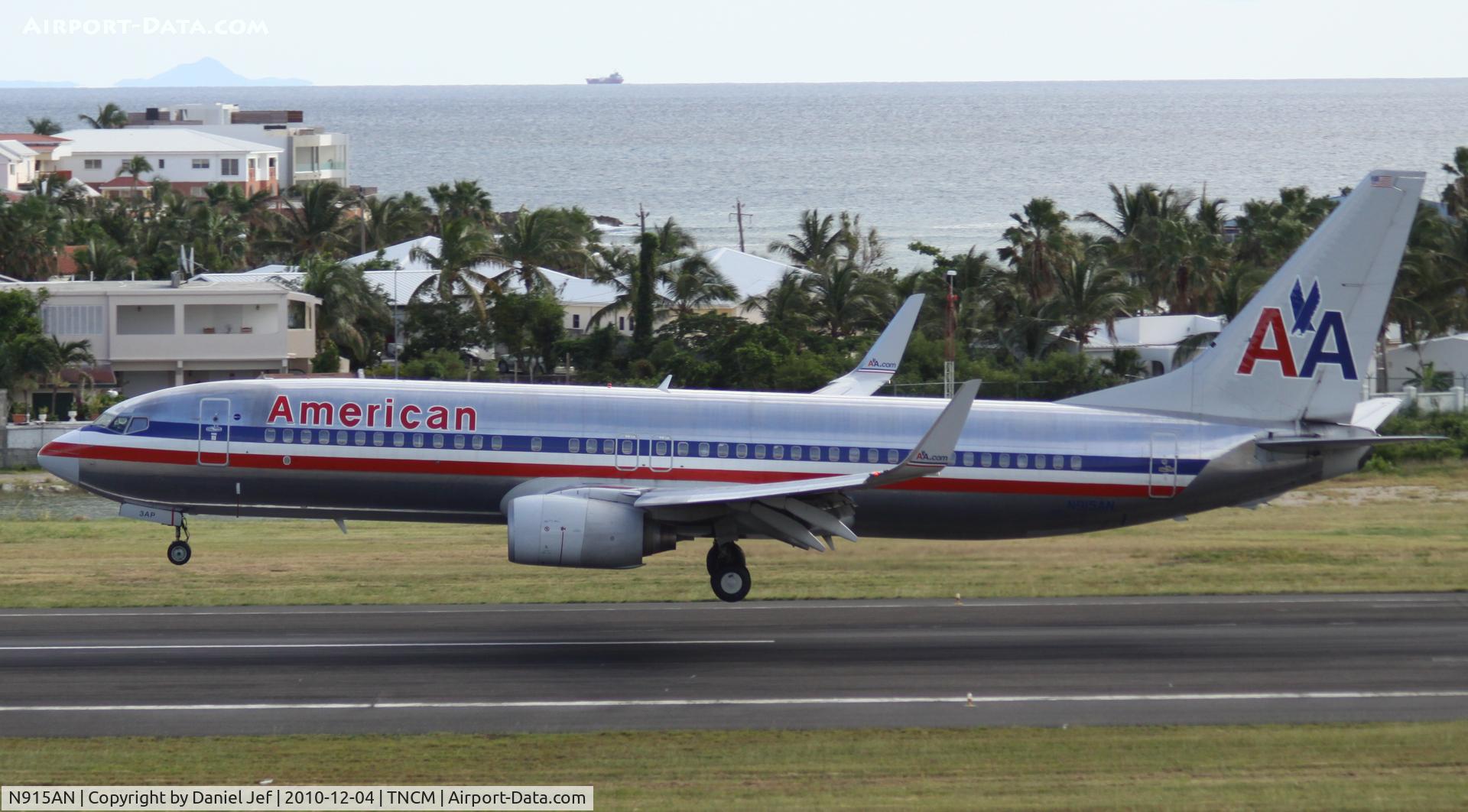 N915AN, 1999 Boeing 737-823 C/N 29516, American airlines N915AN landing at TNCM