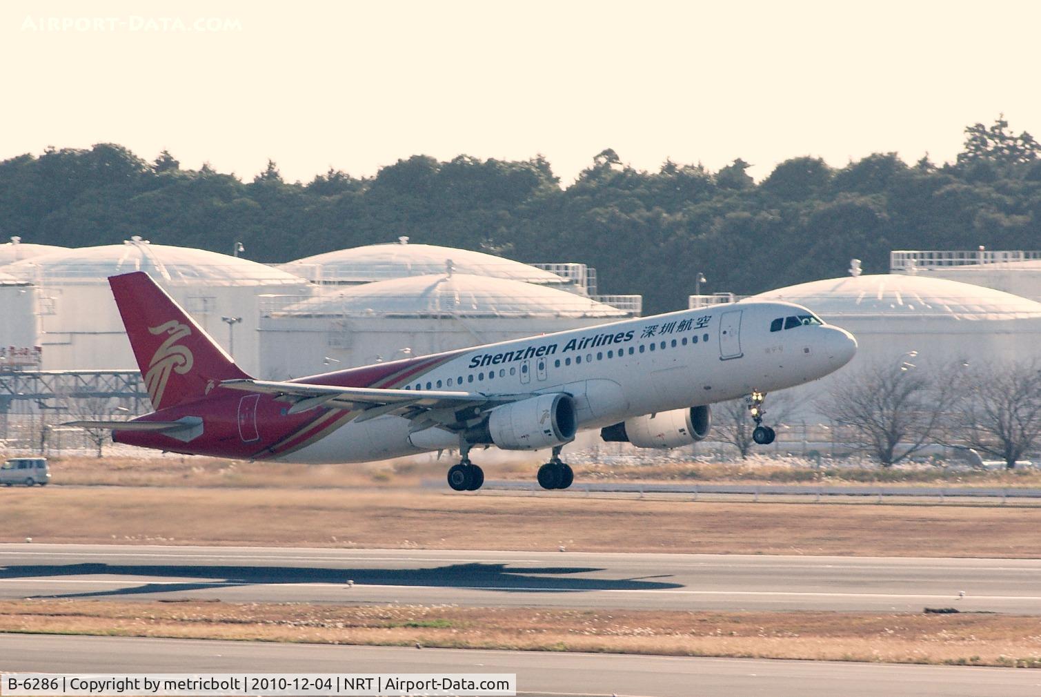 B-6286, 2006 Airbus A320-214 C/N 2909, Take off from Narita
