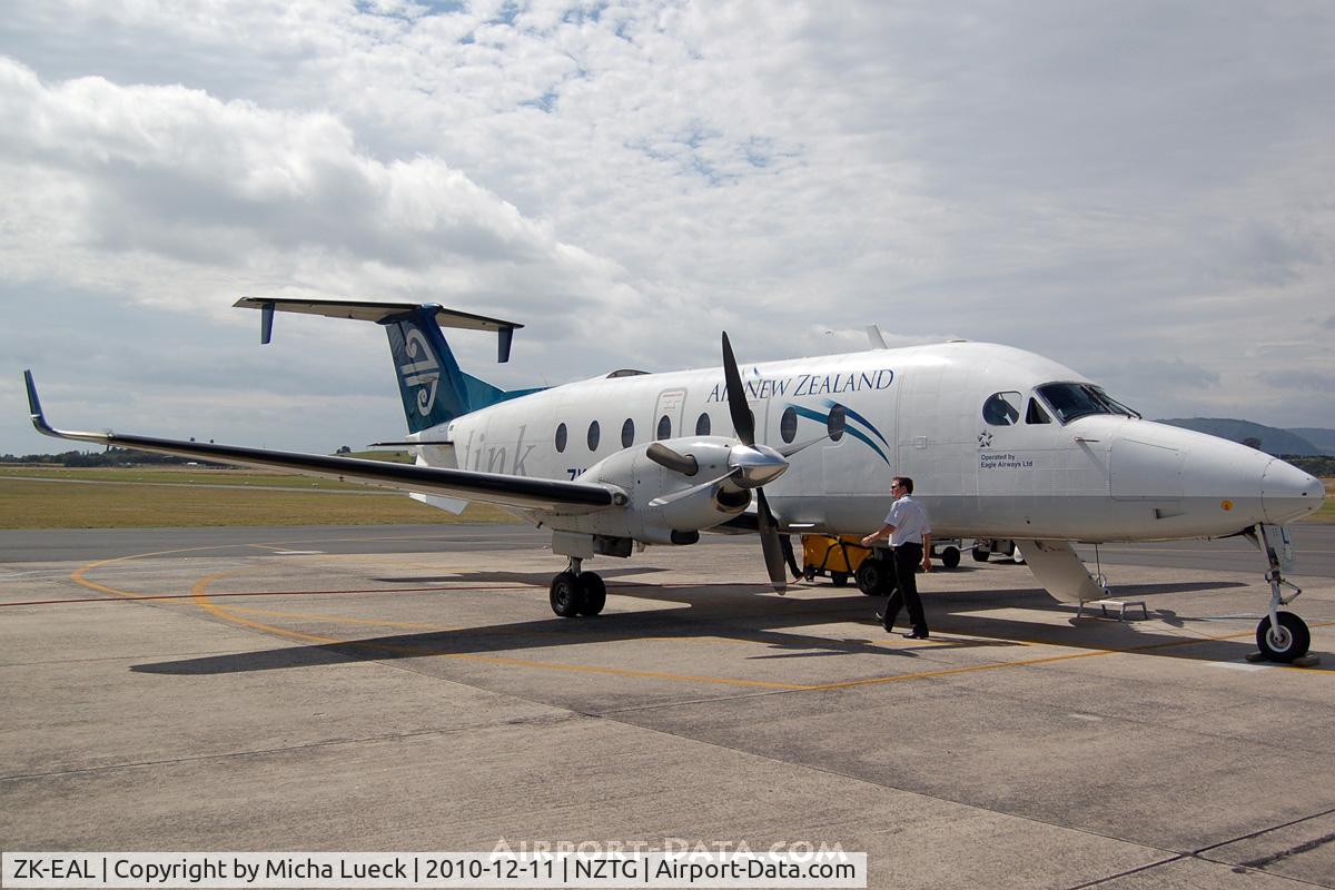 ZK-EAL, 2001 Raytheon Aircraft Company 1900D C/N UE-435, At Tauranga