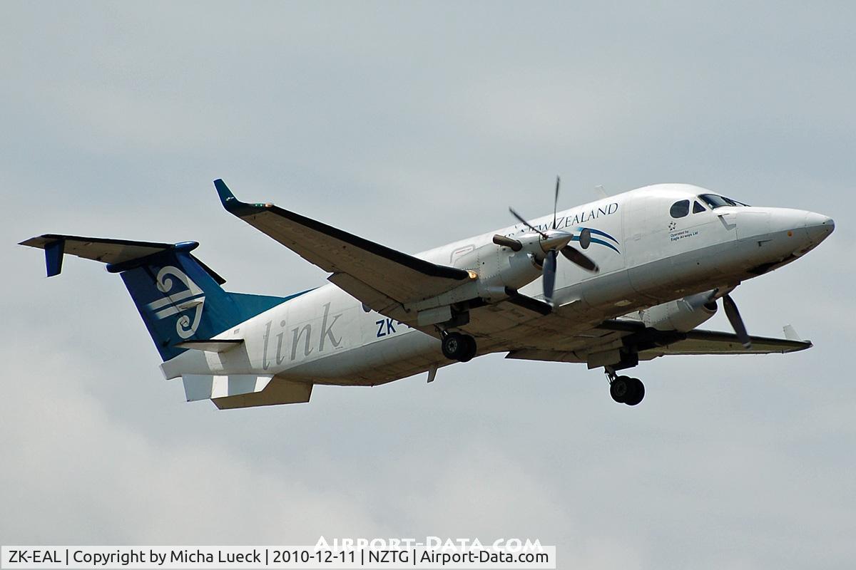 ZK-EAL, 2001 Raytheon Aircraft Company 1900D C/N UE-435, At Tauranga