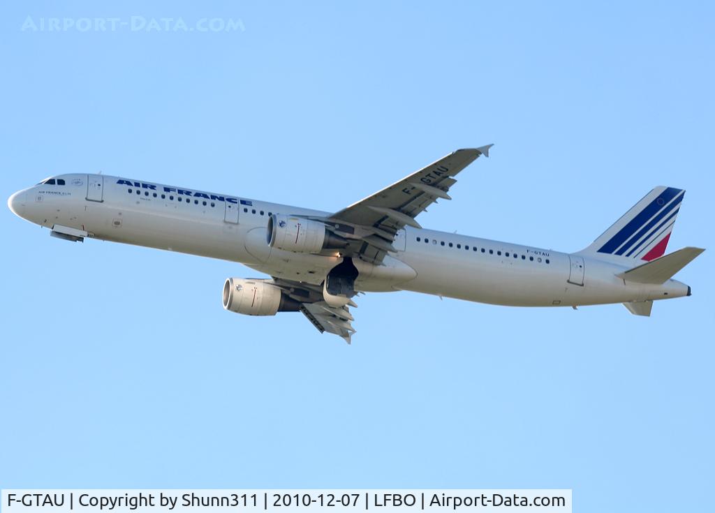 F-GTAU, 2009 Airbus A321-212 C/N 3814, Taking off rwy 14L