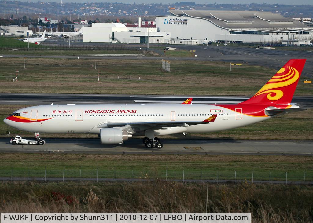 F-WJKF, 1993 Airbus A310-324 C/N 686, C/n 1059 - Taxiing to Air France facility... To be B-LNF