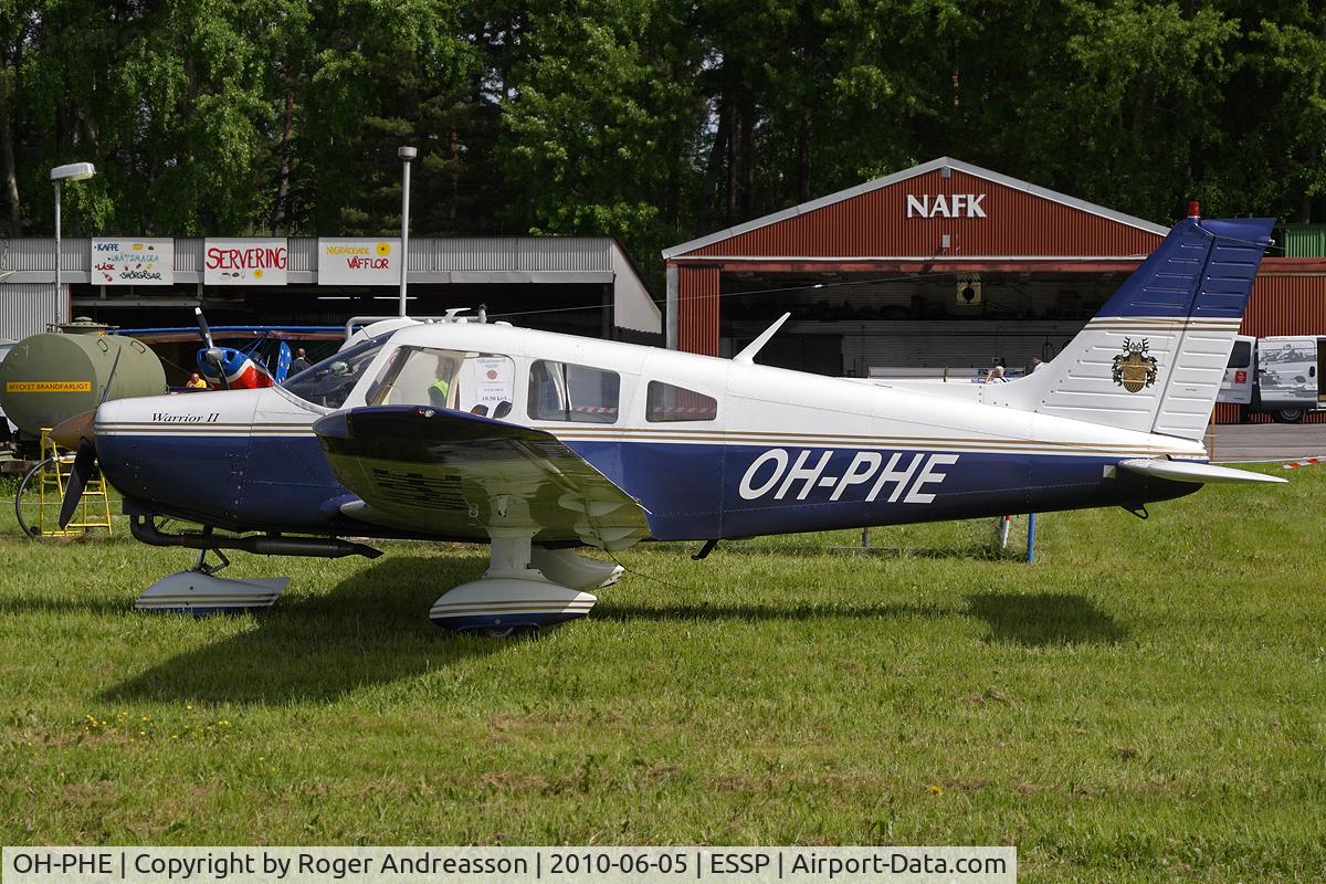 OH-PHE, Piper PA-28-161 Warrior II C/N 28-7716103, At EAA FlyIn