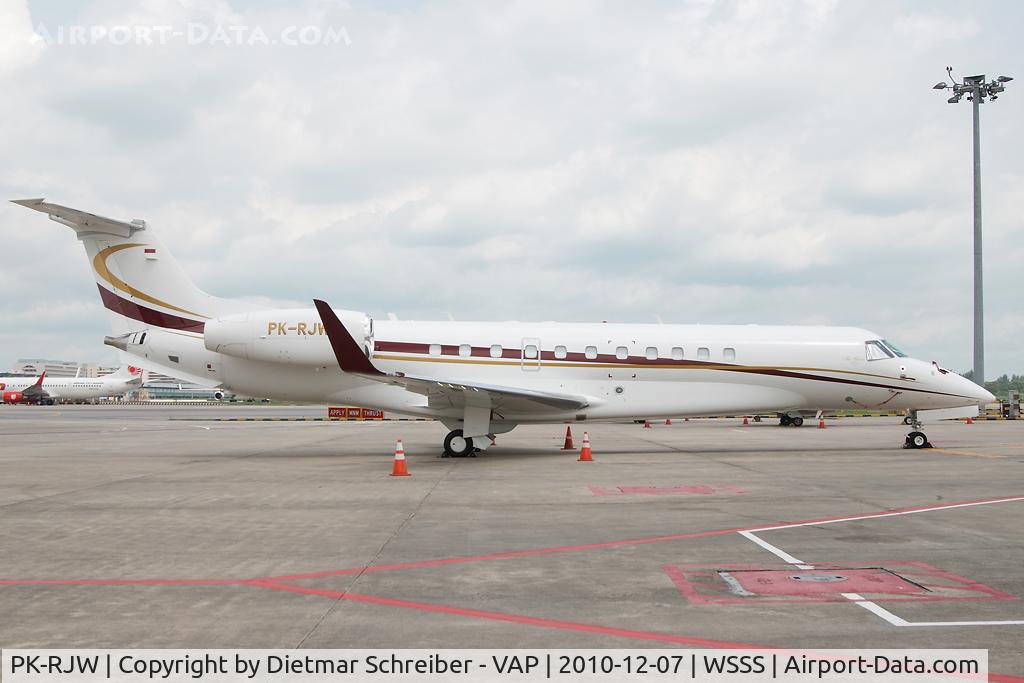 PK-RJW, 2004 Embraer ERJ-135BJ 600 Legacy C/N 14501106, Embraer 135