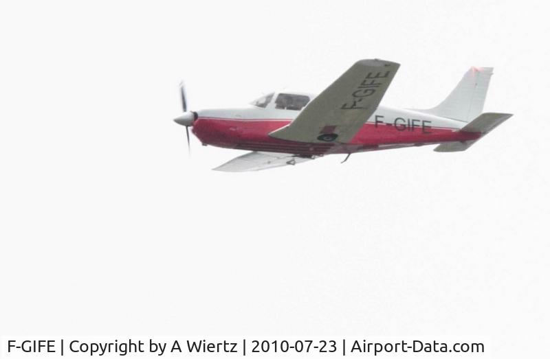 F-GIFE, Piper PA-28R-201 Cherokee Arrow III C/N 28R-7837128, Piper P28
