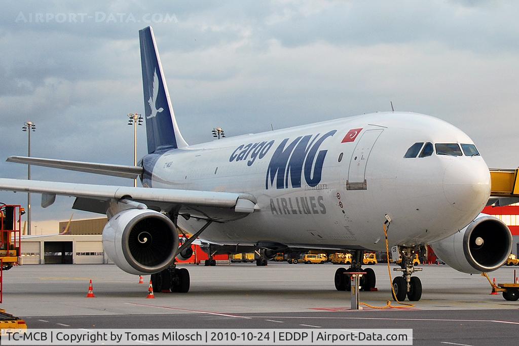 TC-MCB, Airbus A300B4-203 C/N 304, 