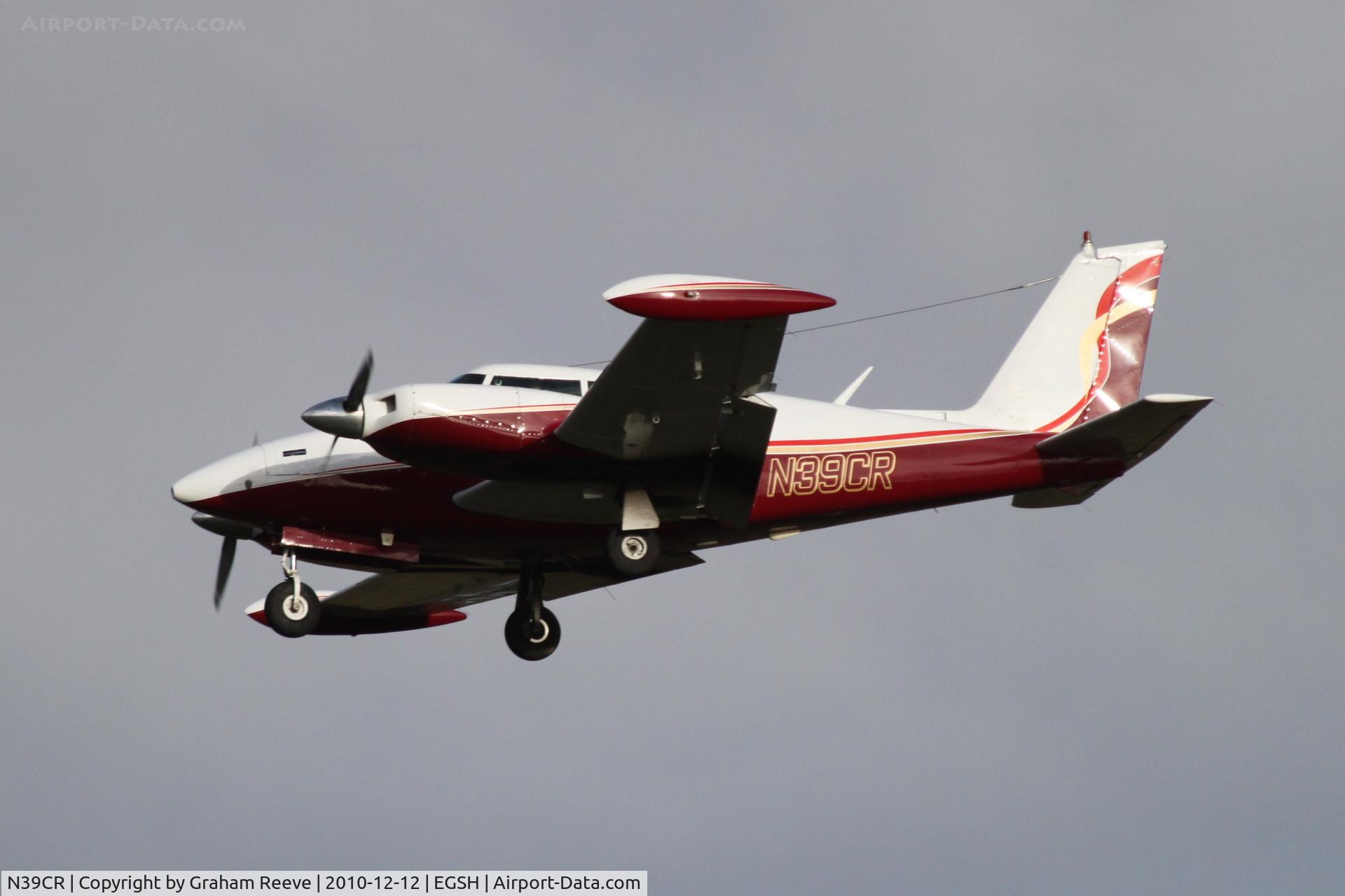 N39CR, 1970 Piper PA-39-160 Twin Comanche C/R C/N 39-4, Landing at Norwich.