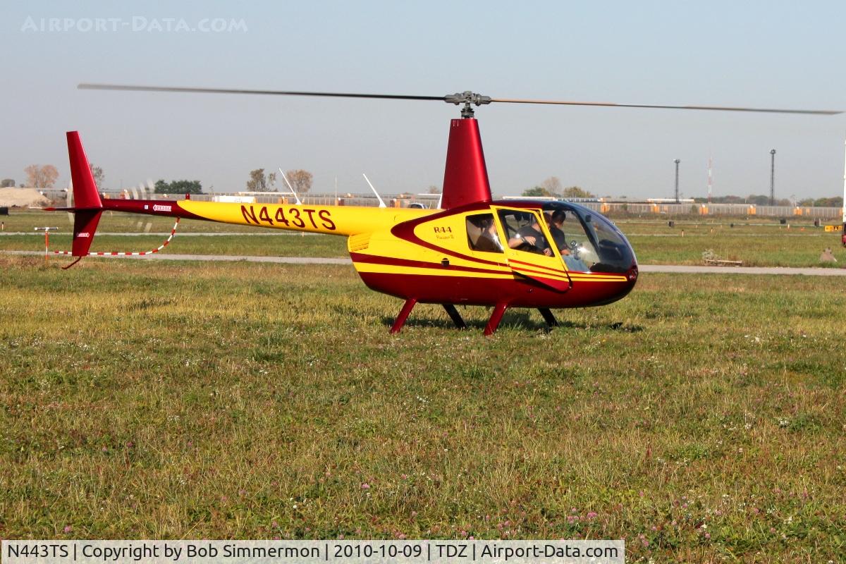 N443TS, 2006 Robinson R44 II C/N 11034, Arriving at the Toledo-Metcalf EAA breakfast fly-in.