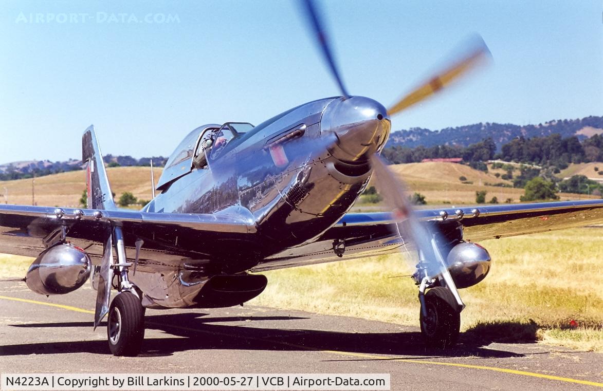N4223A, North American P-51D Mustang C/N 44-84864, Taxi