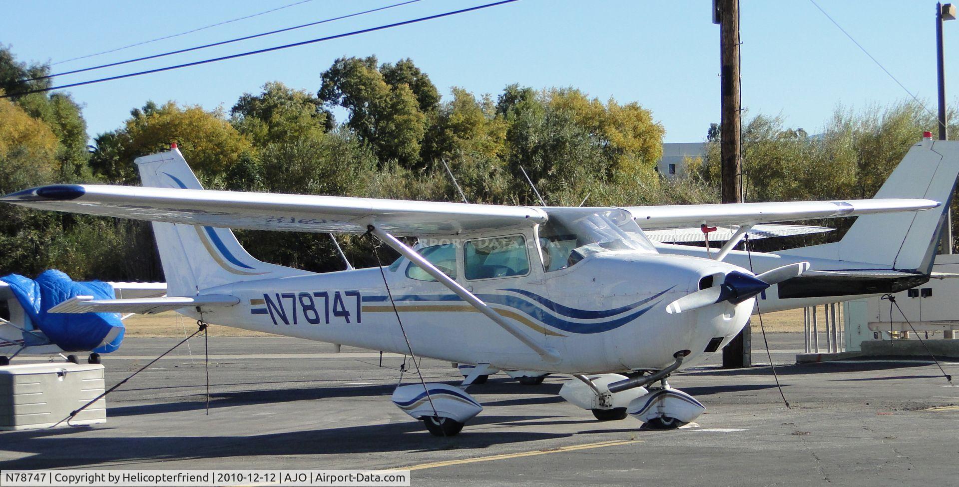 N78747, 1968 Cessna 172K Skyhawk C/N 17257743, Tied down and parked
