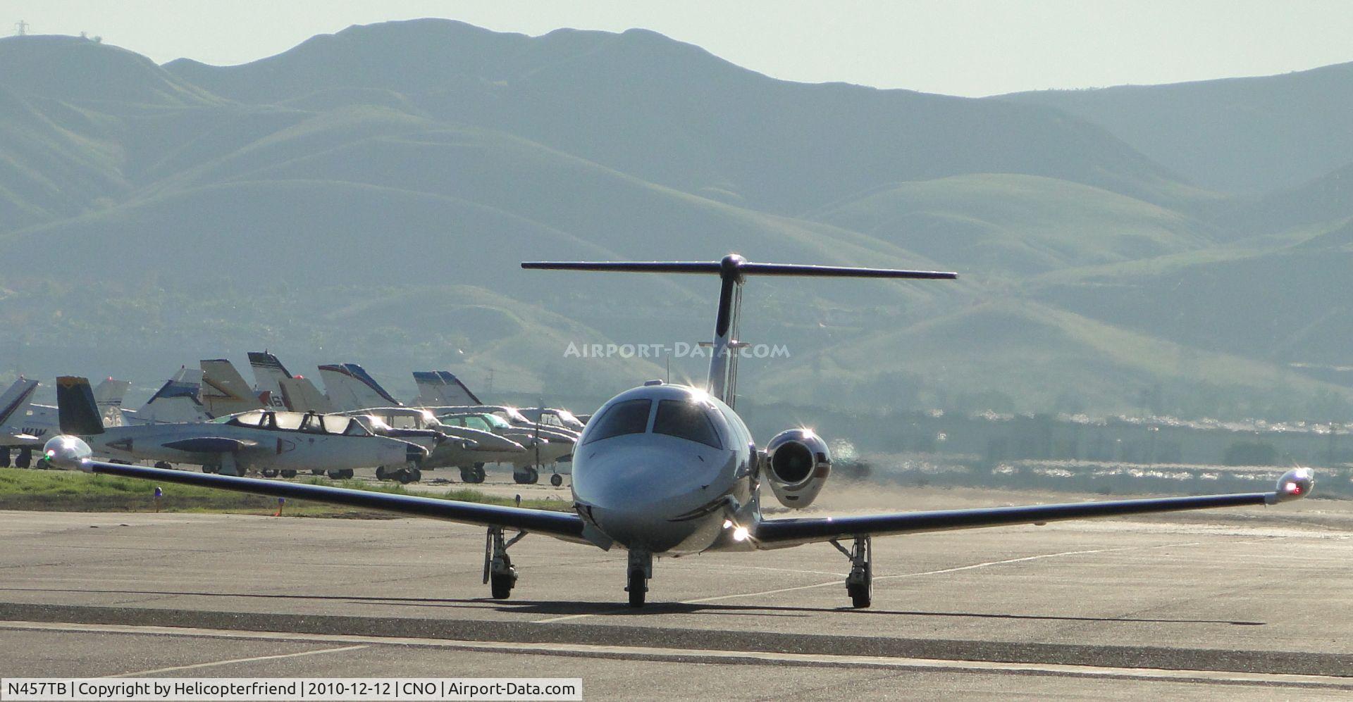 N457TB, 2007 Eclipse Aviation Corp EA500 C/N 000088, Taxiing to hanger