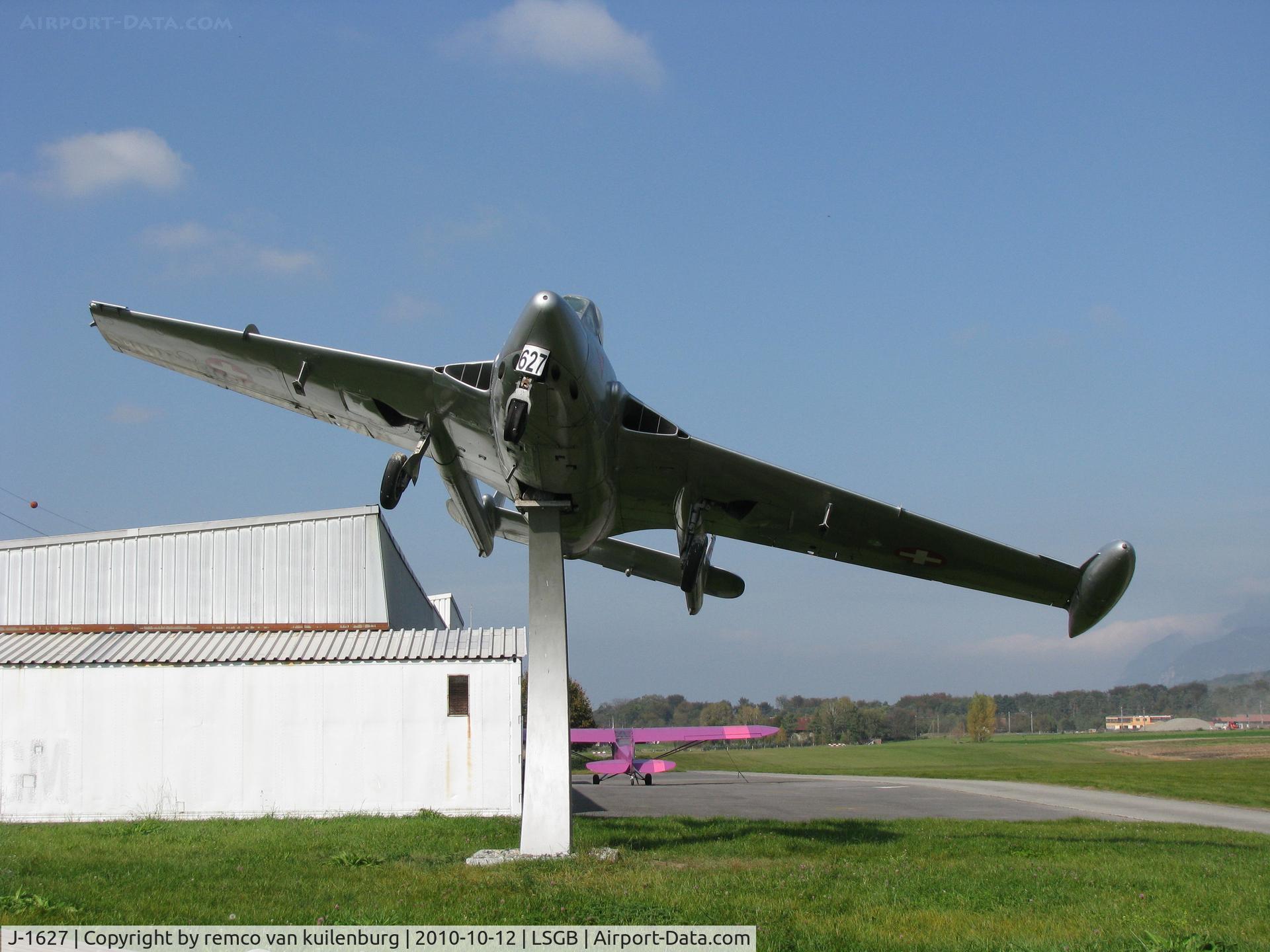 J-1627, De Havilland (F+W Emmen) DH-112 Venom FB.50 C/N 837, preserved