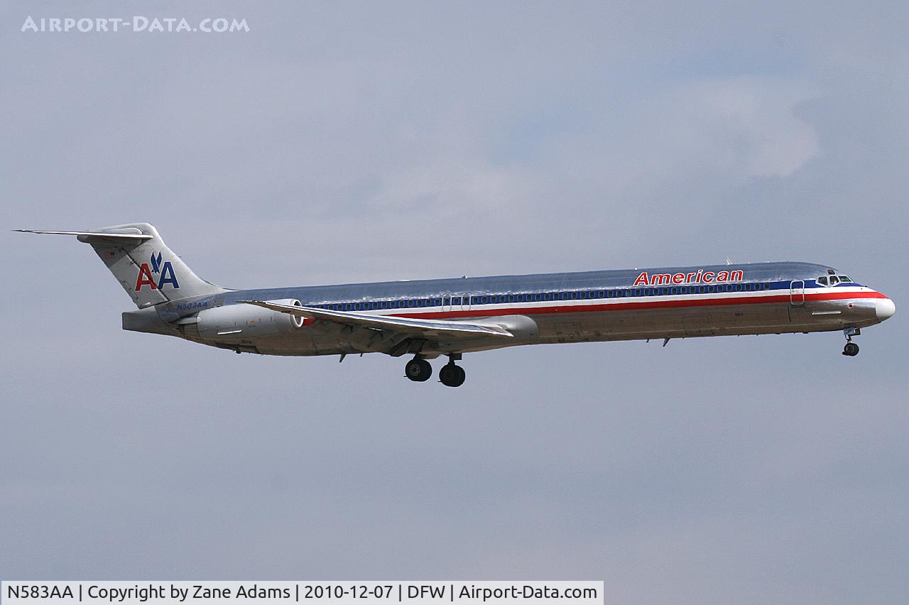 N583AA, 1991 McDonnell Douglas MD-82 (DC-9-82) C/N 53160, American Airlines landing at DFW Airport - TX