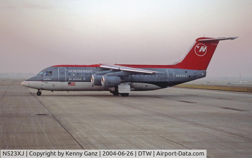 N523XJ, 1999 British Aerospace Avro 146-RJ85A C/N E2348, RJ @ DTW