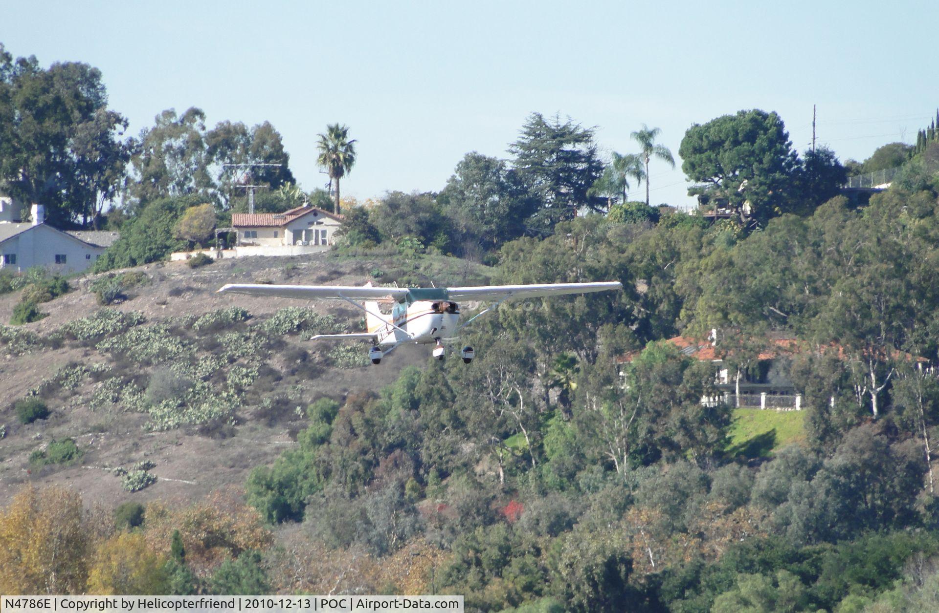 N4786E, 1978 Cessna 172N C/N 17271651, Lifting off from runway 8R and heading out eastbound
