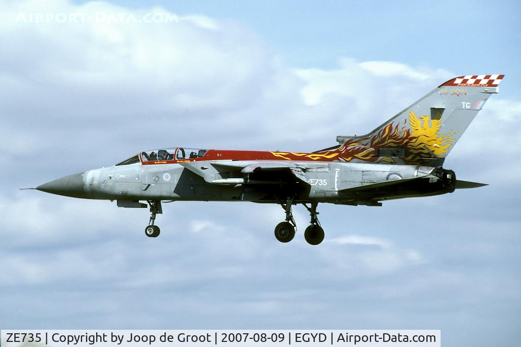 ZE735, 1988 Panavia Tornado F.3 C/N 666/AT028/3297, 2007 solo display colors of 56(R) Sq.
