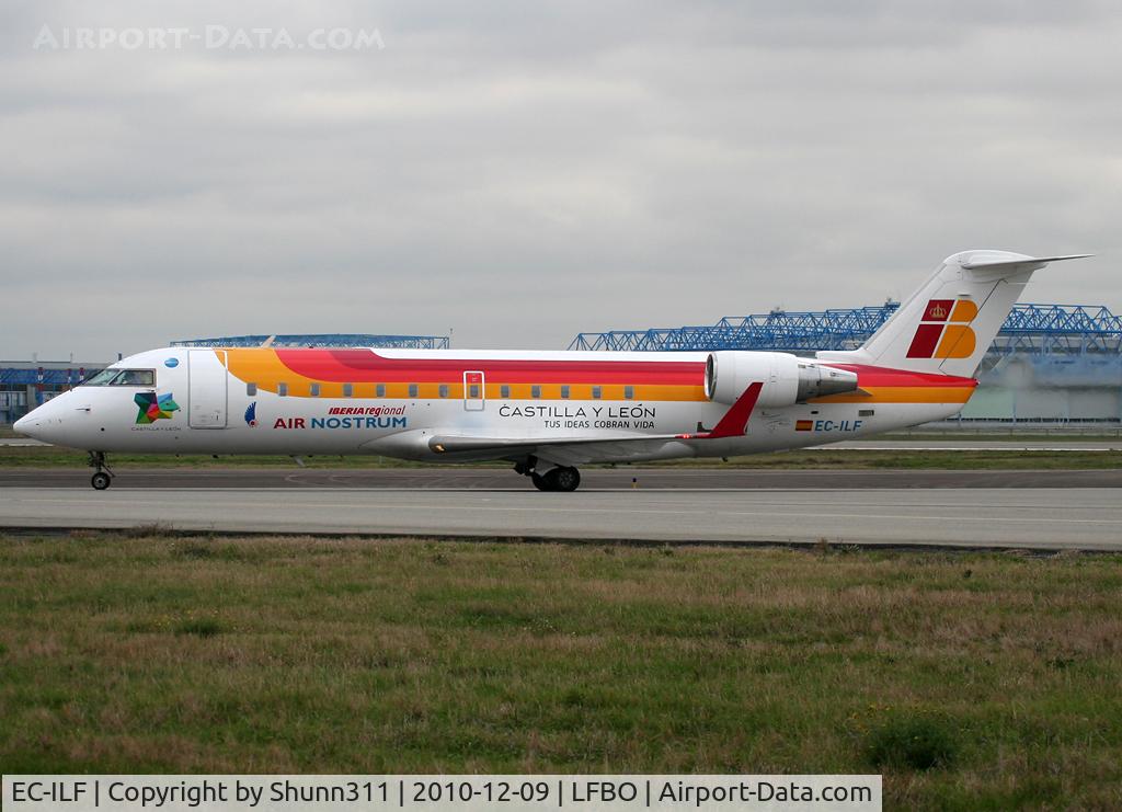 EC-ILF, 2003 Canadair CRJ-200 (CL-600-2B19) C/N 7746, Taxiing to the Terminal with 'Castilla Y Leon' titles and logo...