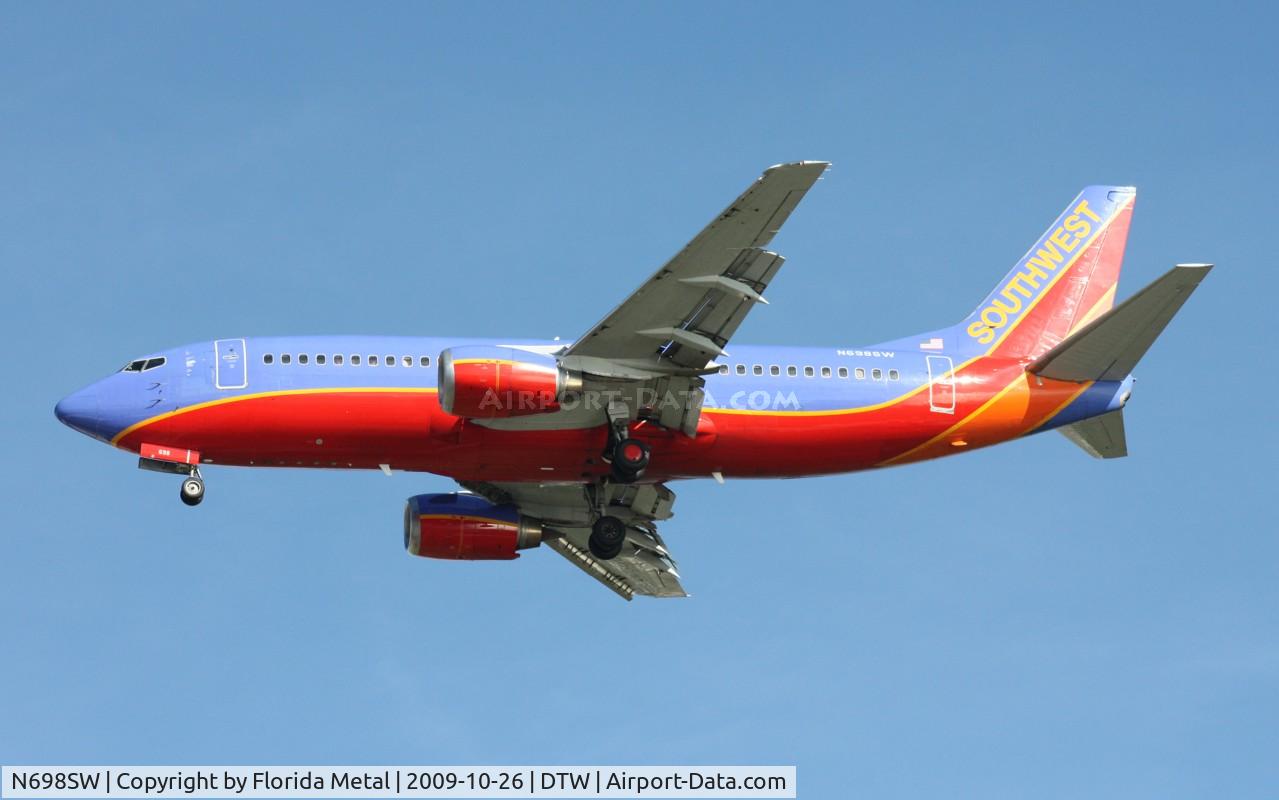 N698SW, 1986 Boeing 737-317 C/N 23176, Southwest 737-300