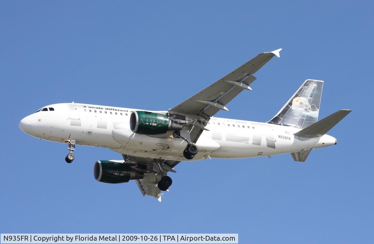 N935FR, 2004 Airbus A319-111 C/N 2318, Hector