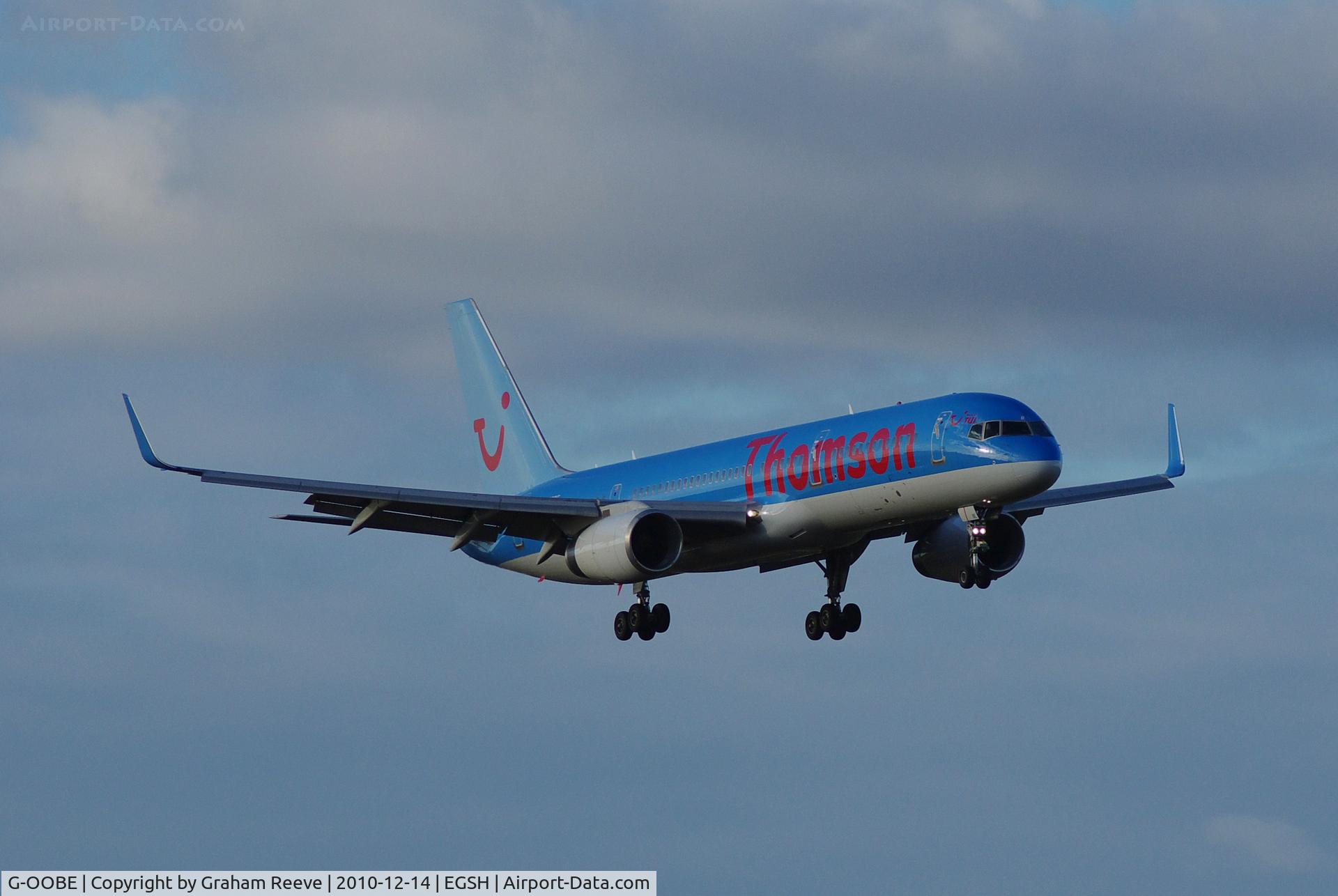 G-OOBE, 2003 Boeing 757-28A C/N 33100, Landing at Norwich.
