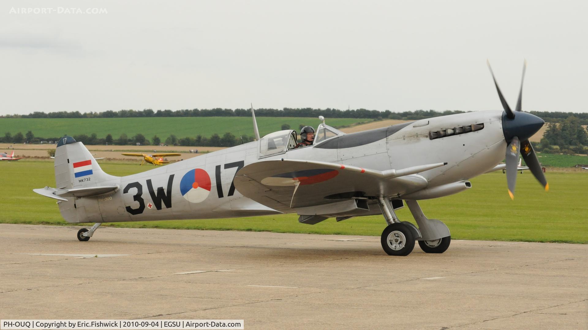 PH-OUQ, 1943 Supermarine 361 Spitfire LF.IXc C/N CBAF.IX.1732, 2. MK732 (Royal Netherlands Airforce) at Duxford's wonderful Battle of Britain Air Display 2010