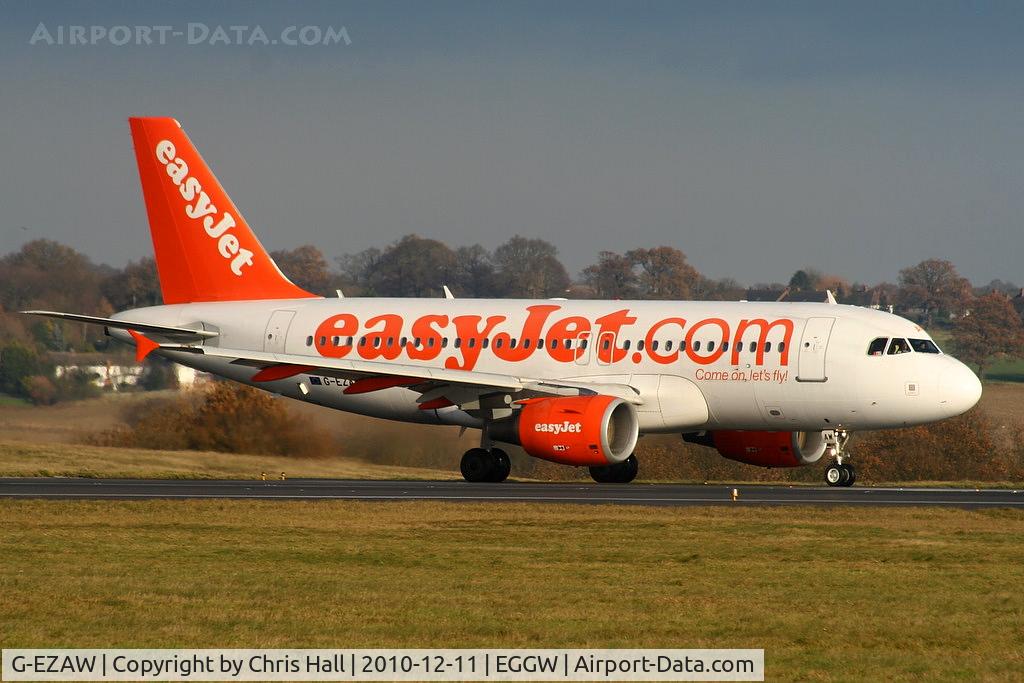 G-EZAW, 2006 Airbus A319-111 C/N 2812, easyJet A319 taxying to RW26