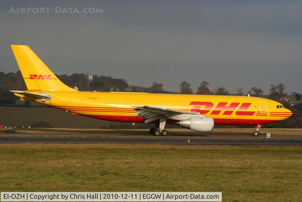 EI-OZH, 1982 Airbus A300B4-203(F) C/N 234, DHL A300 taxying to RW26