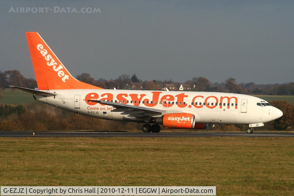G-EZJZ, 2003 Boeing 737-73V C/N 32421, easyJet B737 taxying to RW26