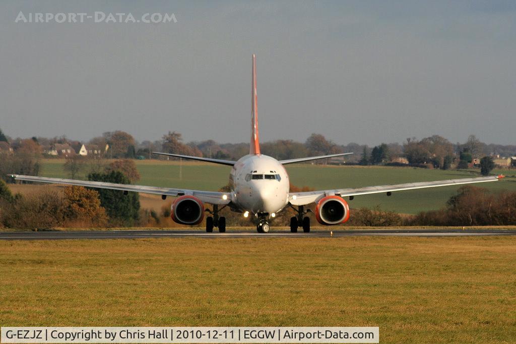 G-EZJZ, 2003 Boeing 737-73V C/N 32421, easyJet B737 lining up on RW26