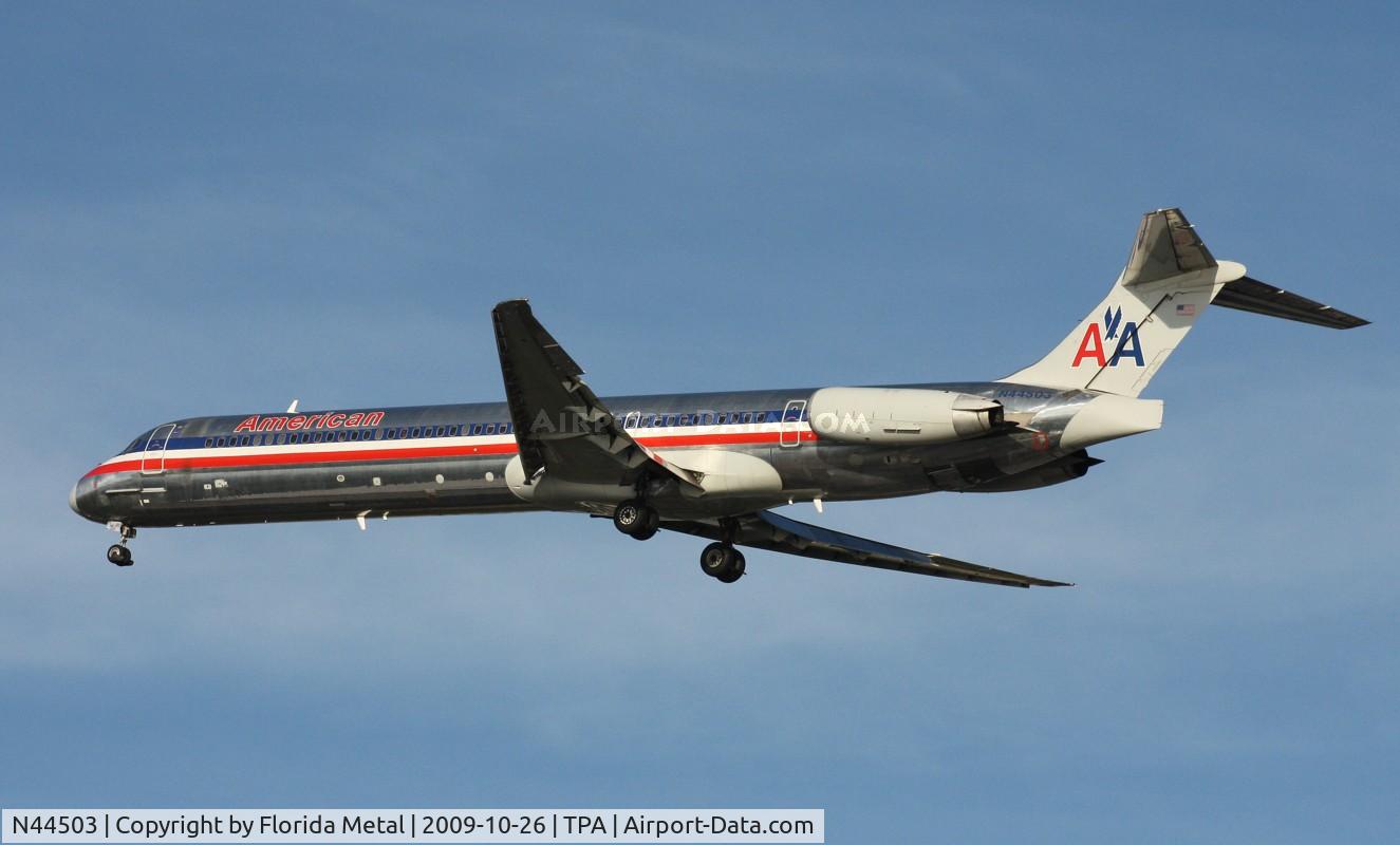 N44503, 1989 McDonnell Douglas MD-82 (DC-9-82) C/N 49797, American MD-82