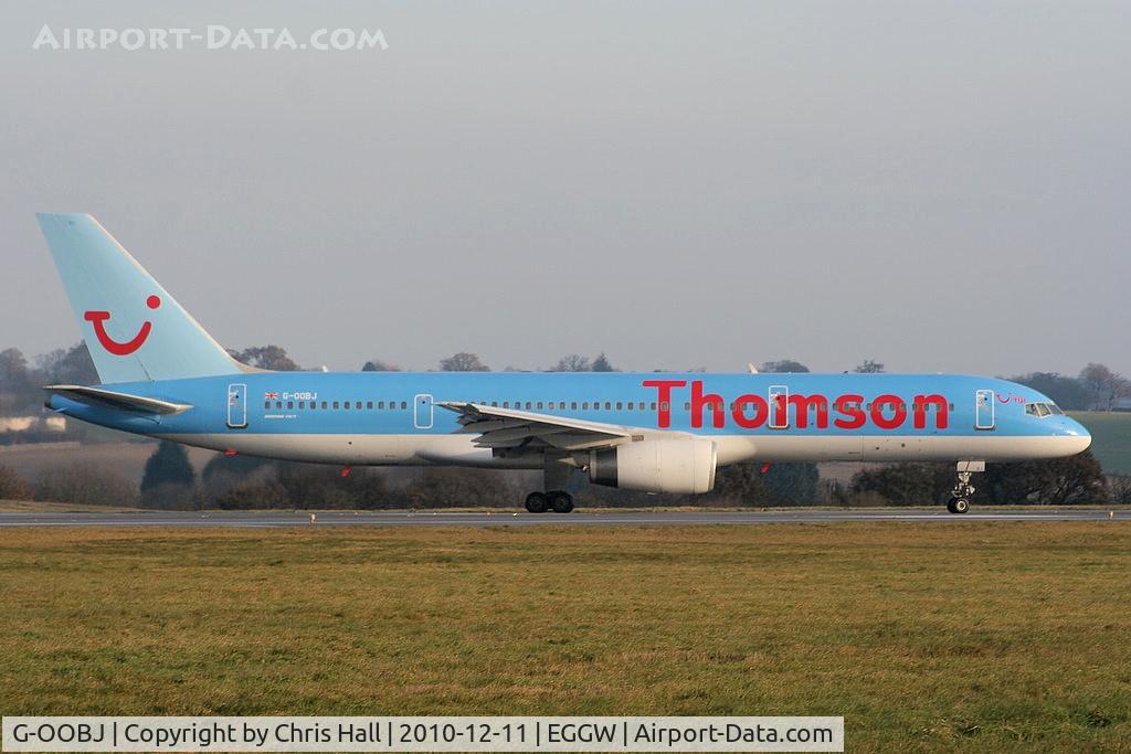 G-OOBJ, 1993 Boeing 757-2B7 C/N 27147, Thomson B757 taxying to RW26