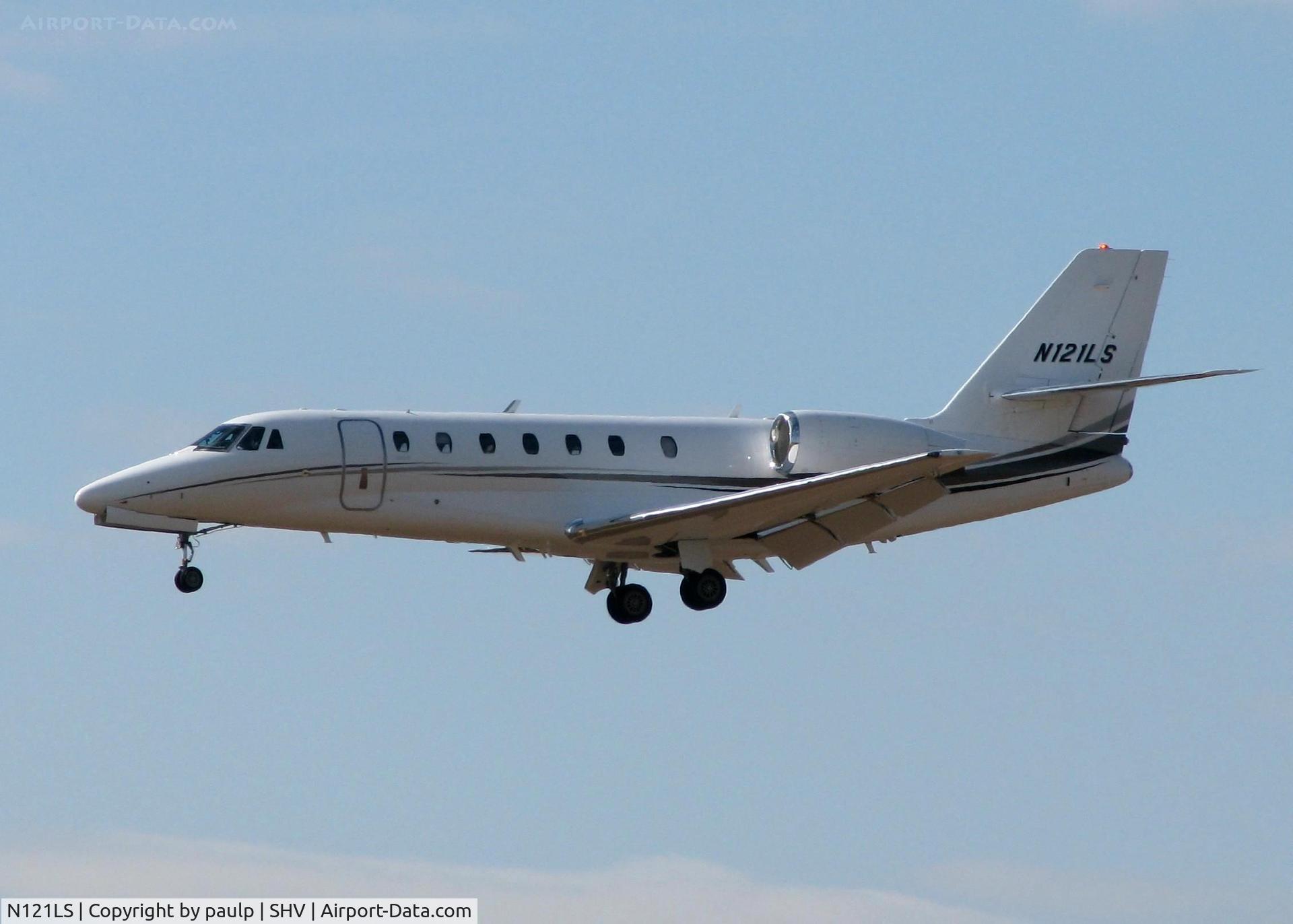 N121LS, 2006 Cessna 680 Citation Sovereign C/N 680-0076, Landing on 14 at Shreveport Regional.