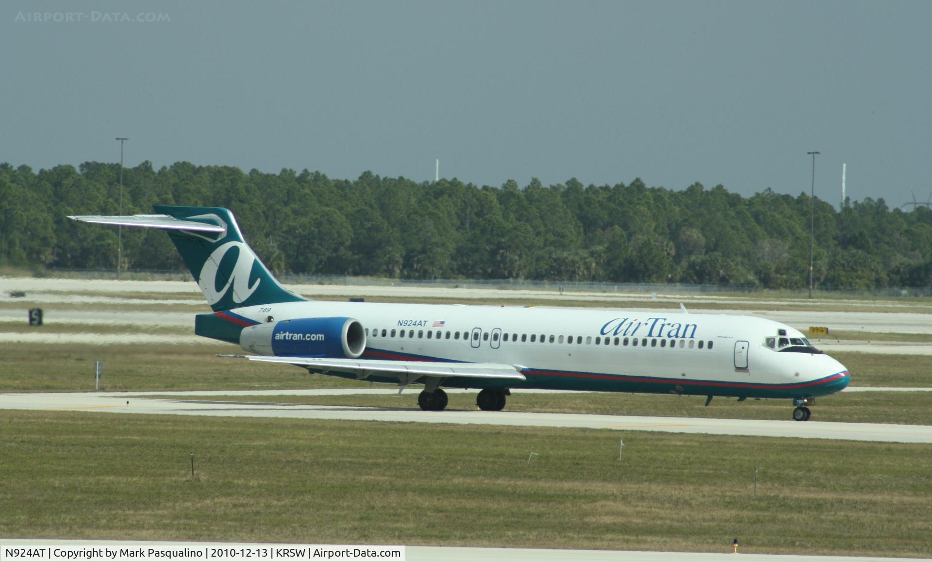 N924AT, 2000 Boeing 717-200 C/N 55080, Boeing 717-200