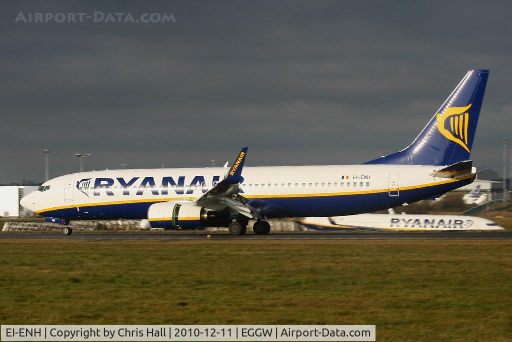 EI-ENH, 2010 Boeing 737-8AS C/N 35033, Ryanair B737 landing on RW26