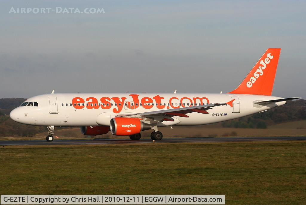 G-EZTE, 2009 Airbus A320-214 C/N 3913, easyJet A320 departing from RW26