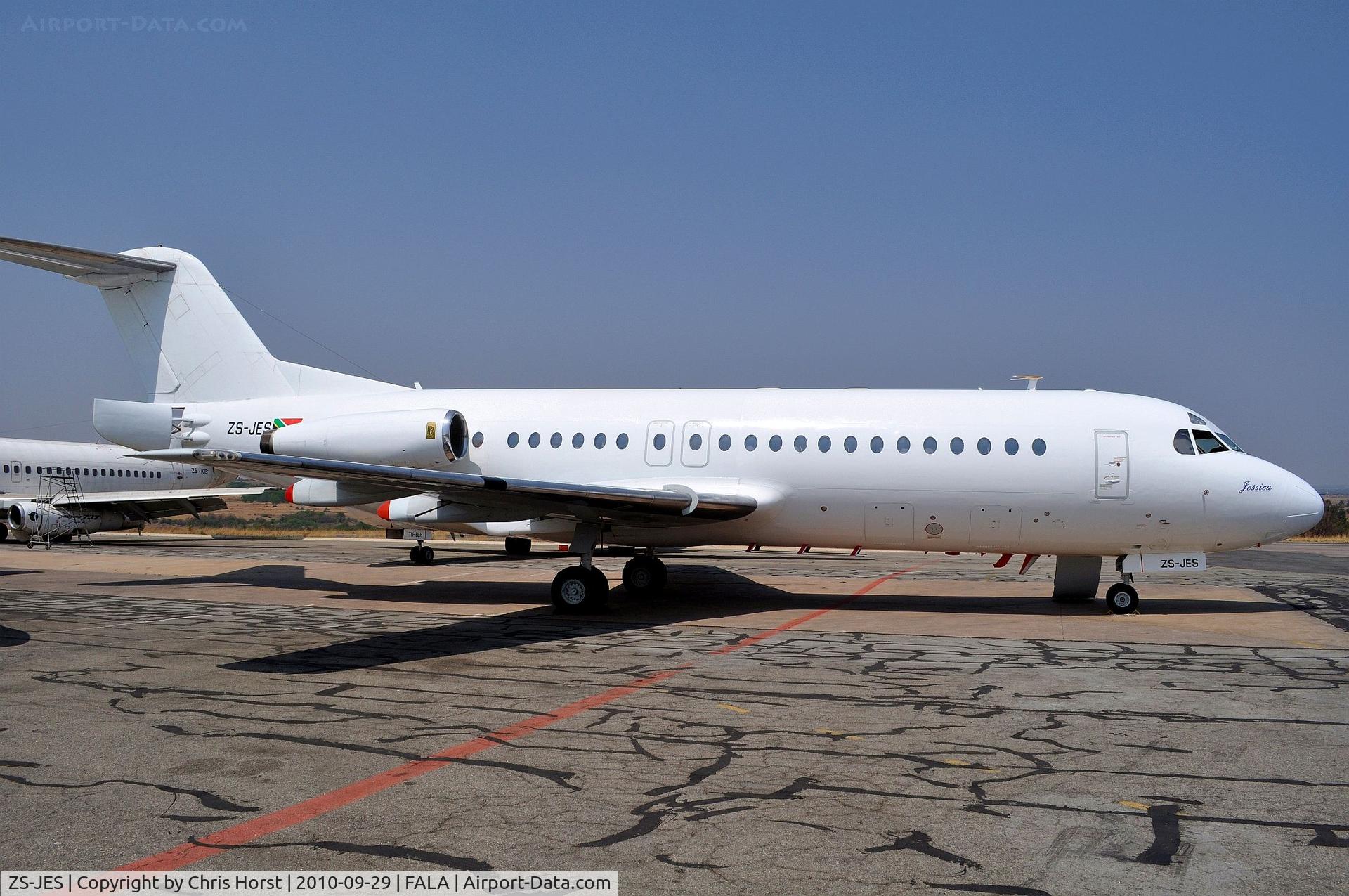 ZS-JES, 1986 Fokker F-28-4000 Fellowship C/N 11236, named Jessica....