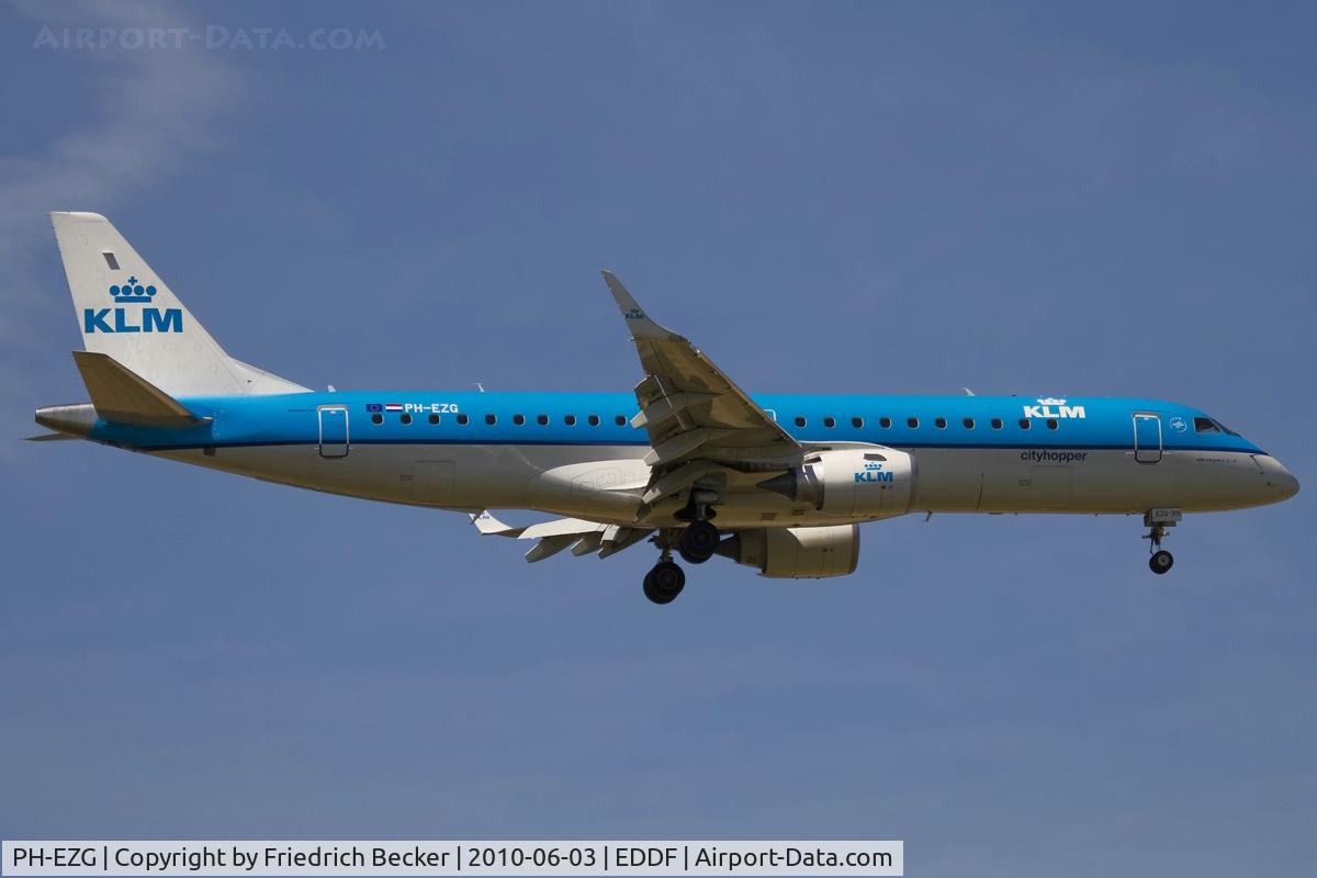 PH-EZG, 2009 Embraer 190LR (ERJ-190-100LR) C/N 19000315, on final RW07R