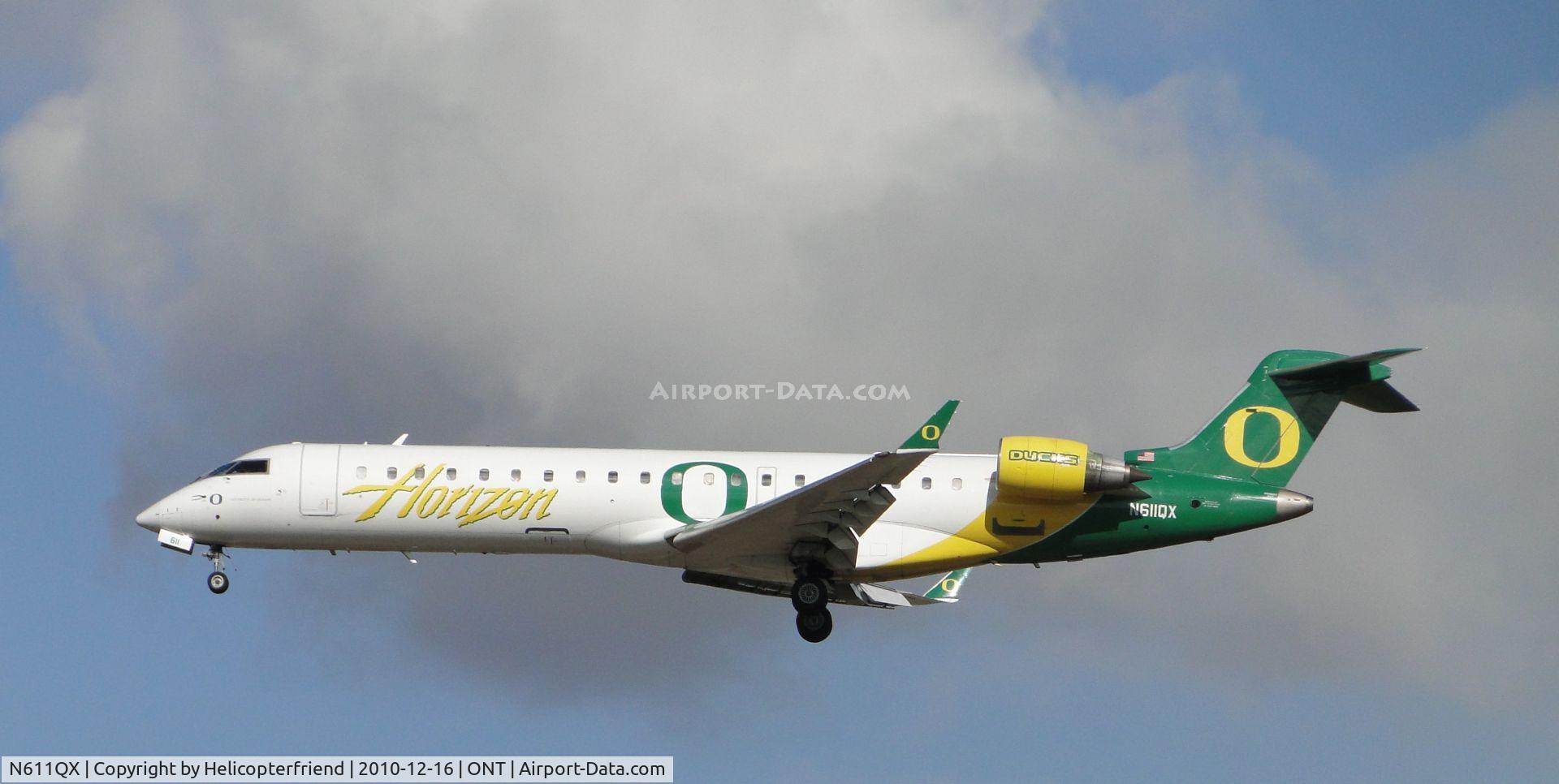 N611QX, Bombardier CRJ-701 (CL-600-2C10) Regional Jet C/N 10041, On final to runway 26R